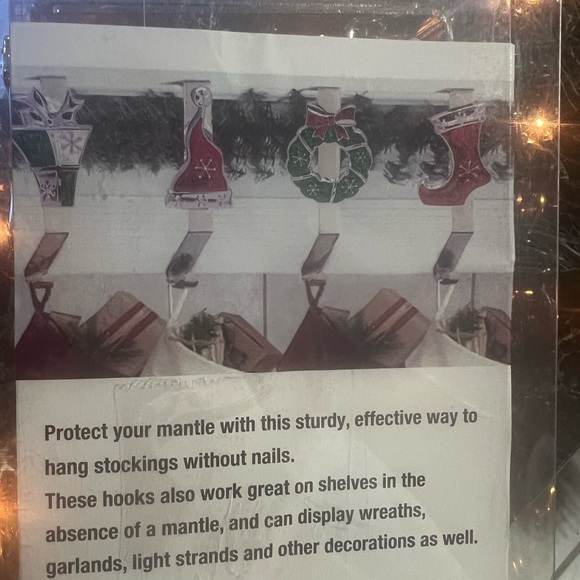 STOCKING HOLDERS SET - Picture 4 of 6